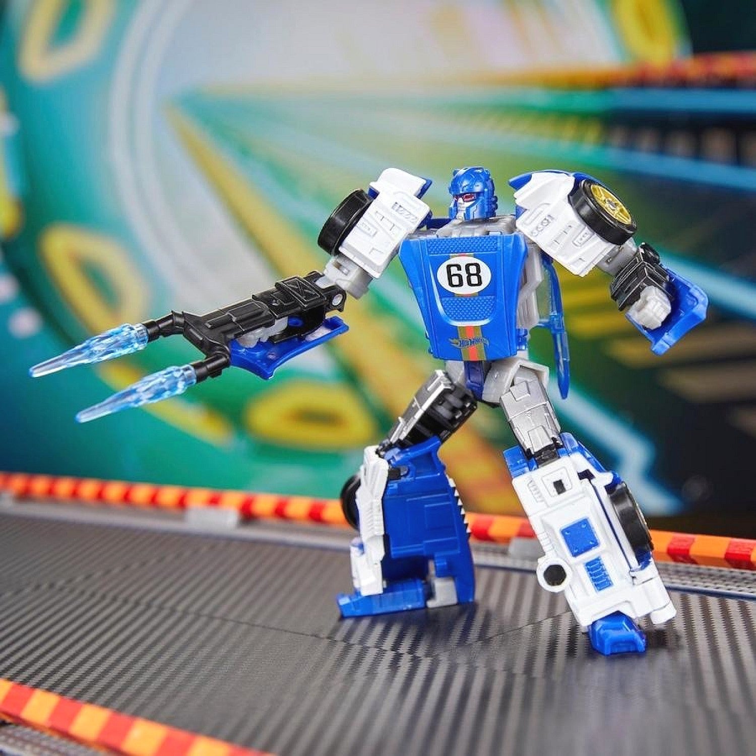 Transformers - Collaborative Hot Wheels X Transformers El Segundo Coupe Action Figure - Hasbro