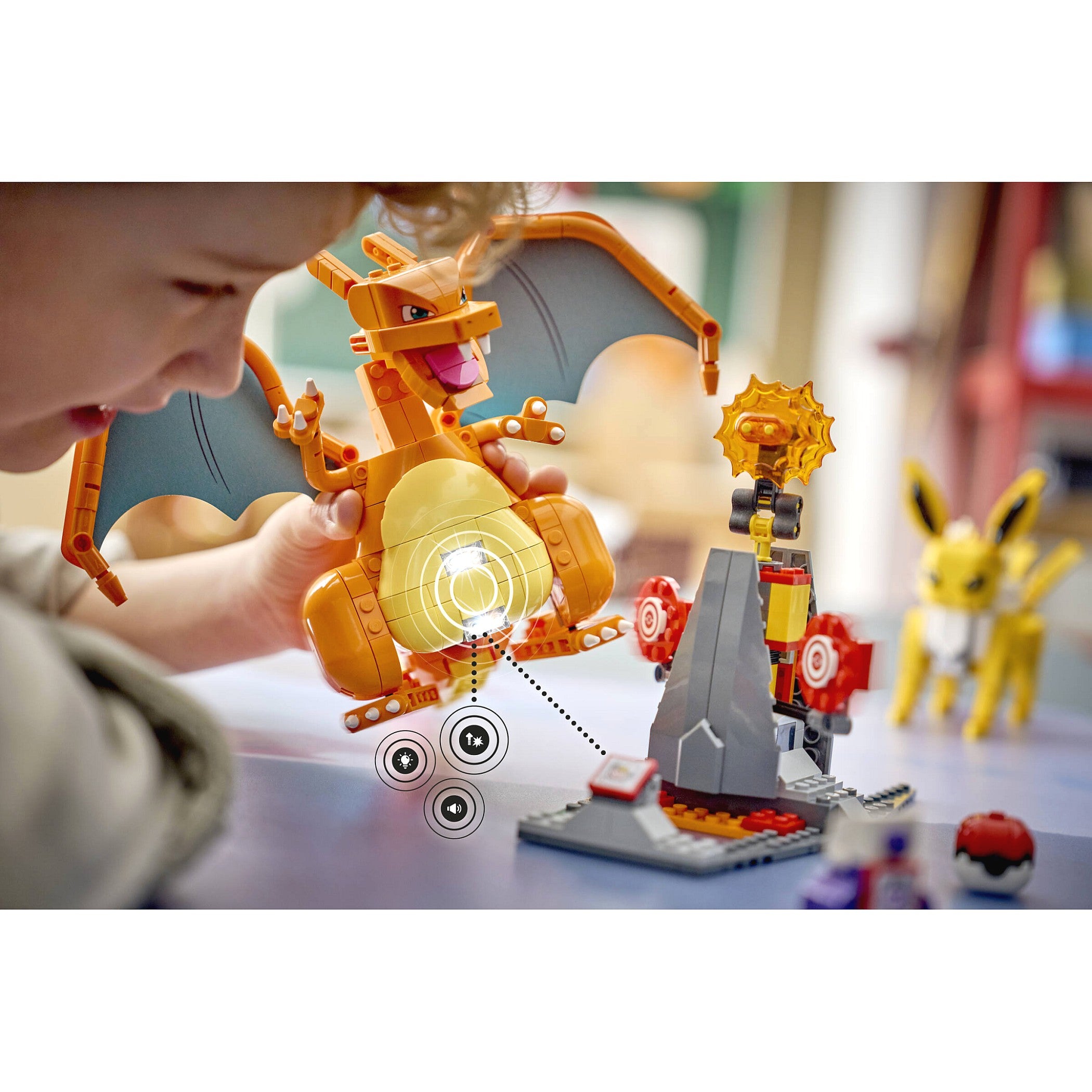 LEGO® 72167 SMART Play™ All-In-One Charizard vs. Jolteon Ultimate Battle - Pokémon™