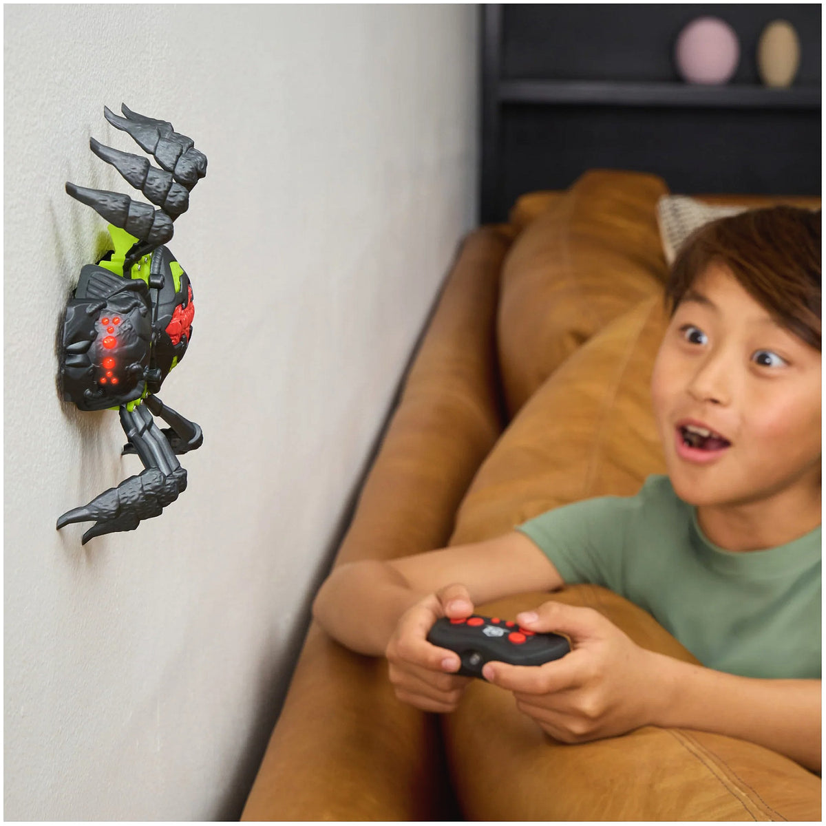 Hex Bots - Alive Inside Remote Control Tarantulax Wall Crawling Spider - Spin Master