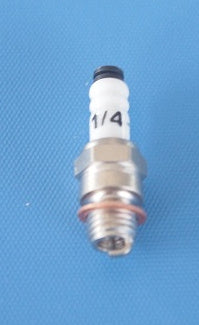 NGH - PART SPARK PLUG 1:4 NGH GT9/17/25 NH9201