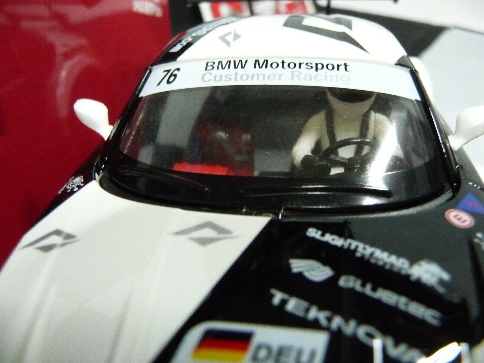 NSR - 1:32 0011AW BMW Z4 GT3 E89 FIA GT3 EURO CUP 2010 NO.76 SCALEXTRIC/CARRERA