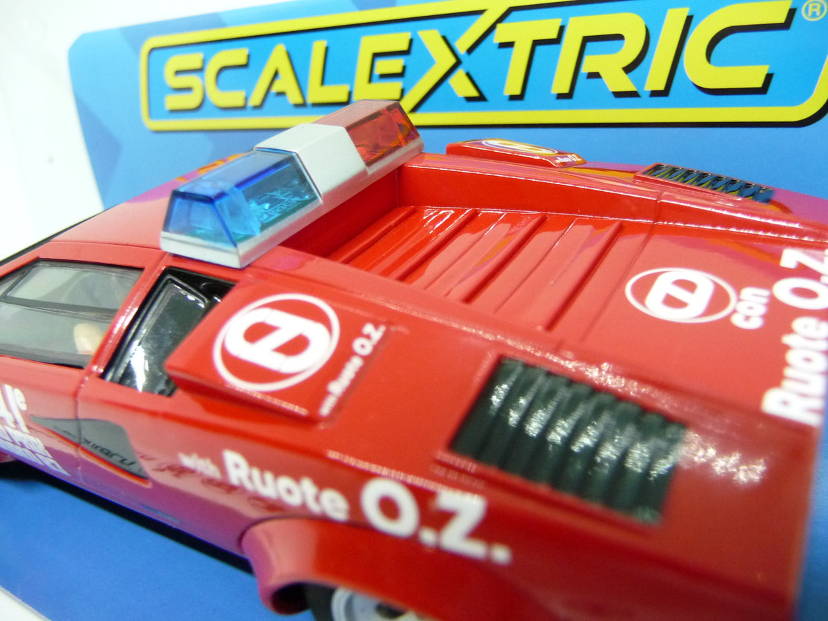 SCALEXTRIC - C4329 LAMBORGHINI COUNTACH 1983 MONACOGP SAFETY CAR C4329