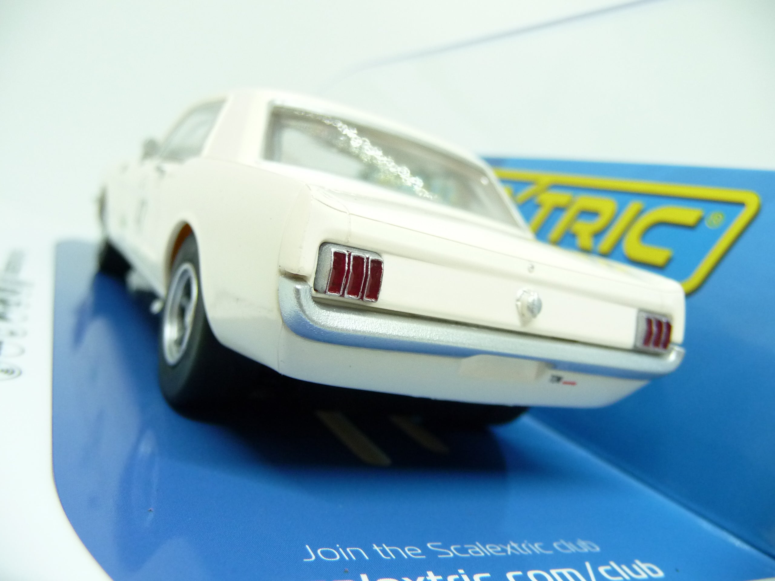 SCALEXTRIC - C4353 FORD MUSTANG BILL AND FRED SHEPHERD SLOT CAR ALSO SUITS CARRERA