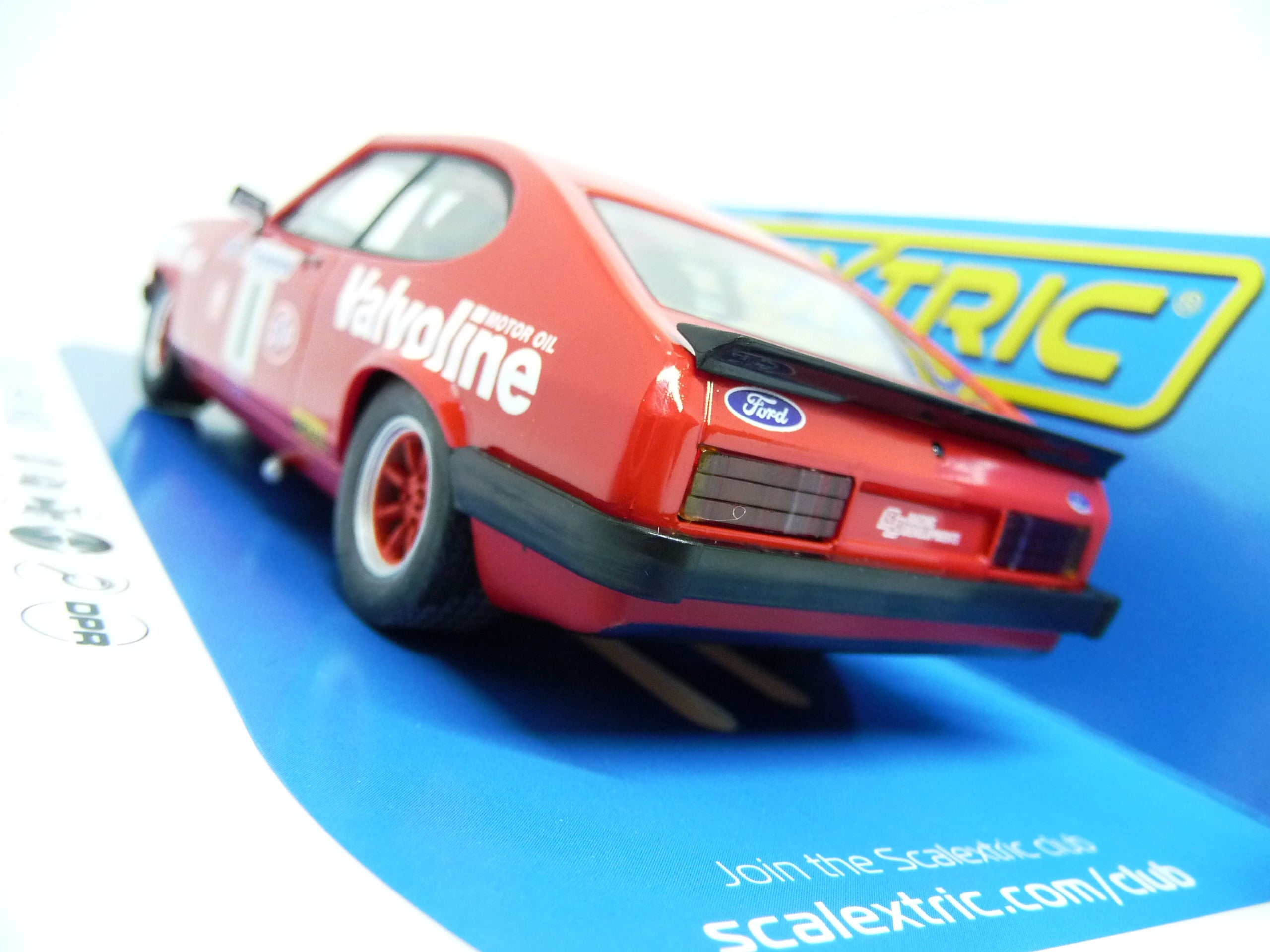 SCALEXTRIC - C4250 FORD CAPRI GORDON SPICE RACING