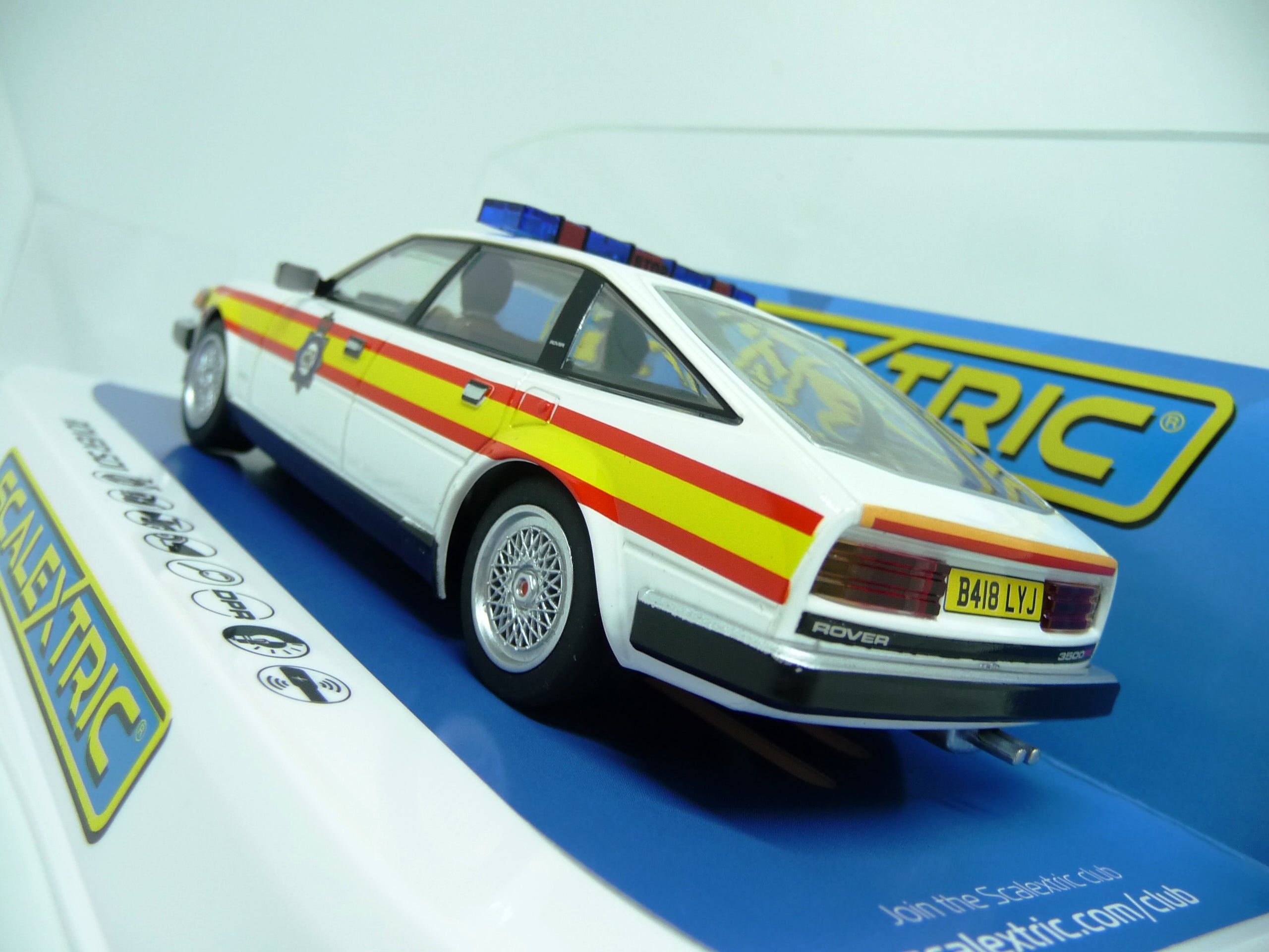 SCALEXTRIC - C4342 ROVER SD1 - POLICE EDITION