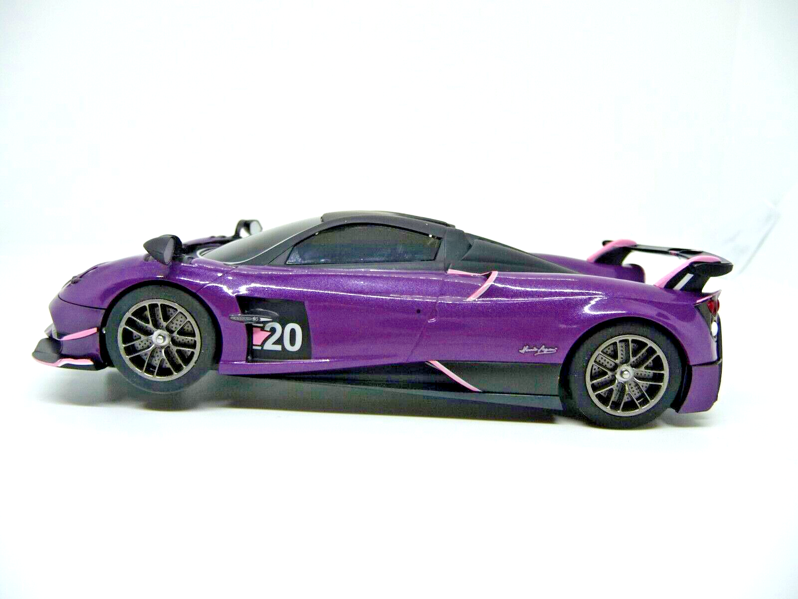 SCALEXTRIC - C4248 1:32 PAGANI HUAYRA ROADSTER DRAGO VIOLA SLOT CAR SUIT CARRERA