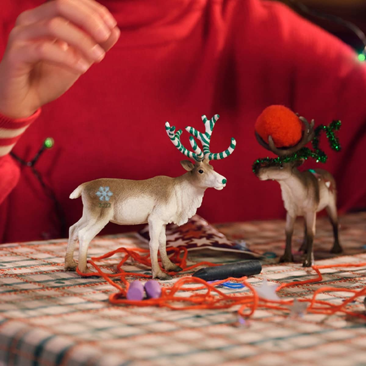 Schleich - Limited-Edition schleich Holiday Reindeer Animal Figurine