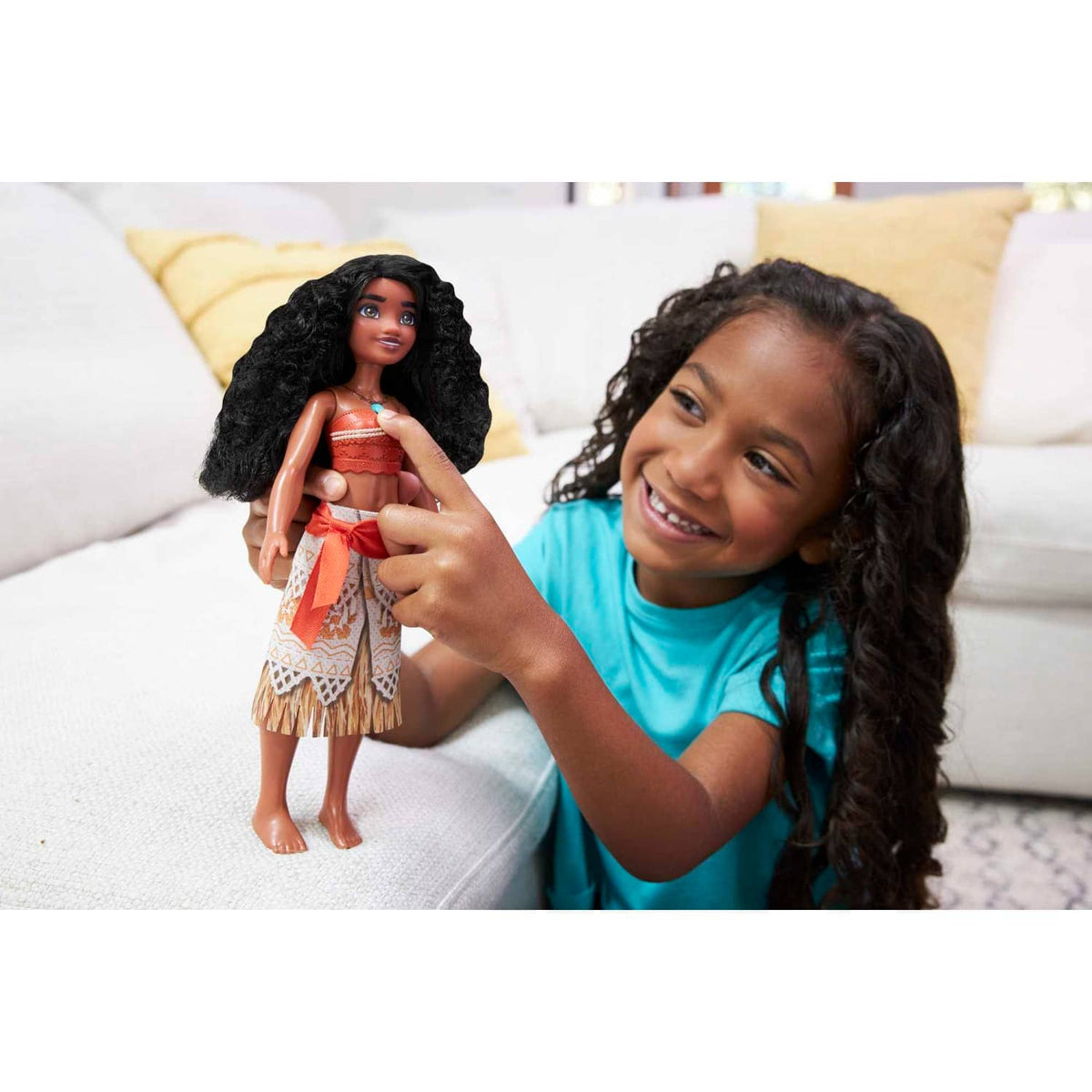 Disney - Princess Singing Moana Doll Sings Clip Of How Far I ll Go From Disney Movie